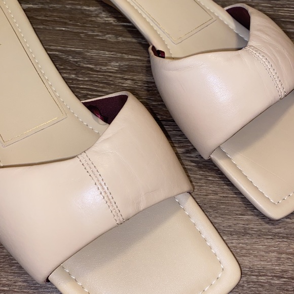 ZARA Square Toe Sandals - Picture 2 of 3